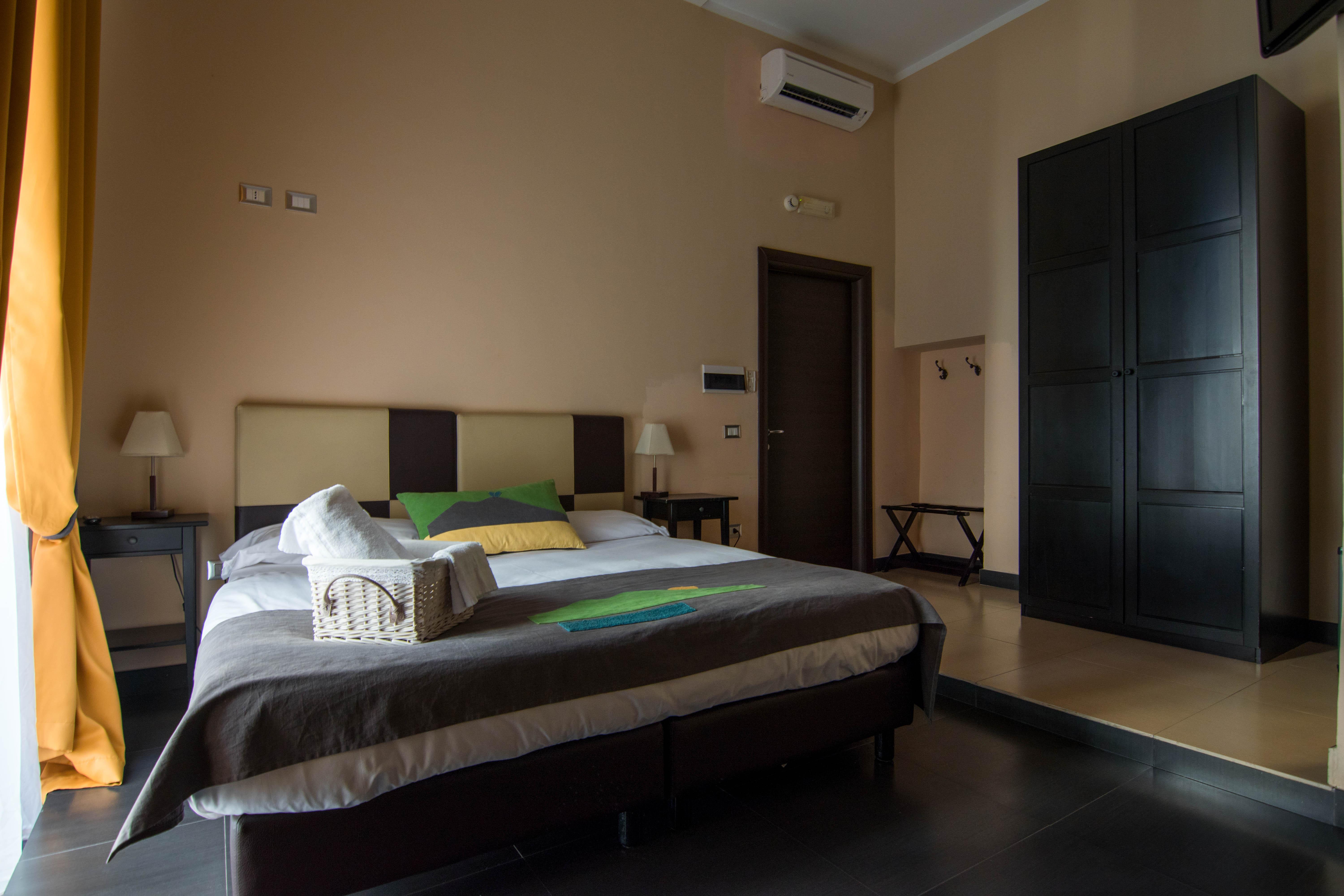 Hotel Plebiscito Aparthotel Napoli Exterior foto