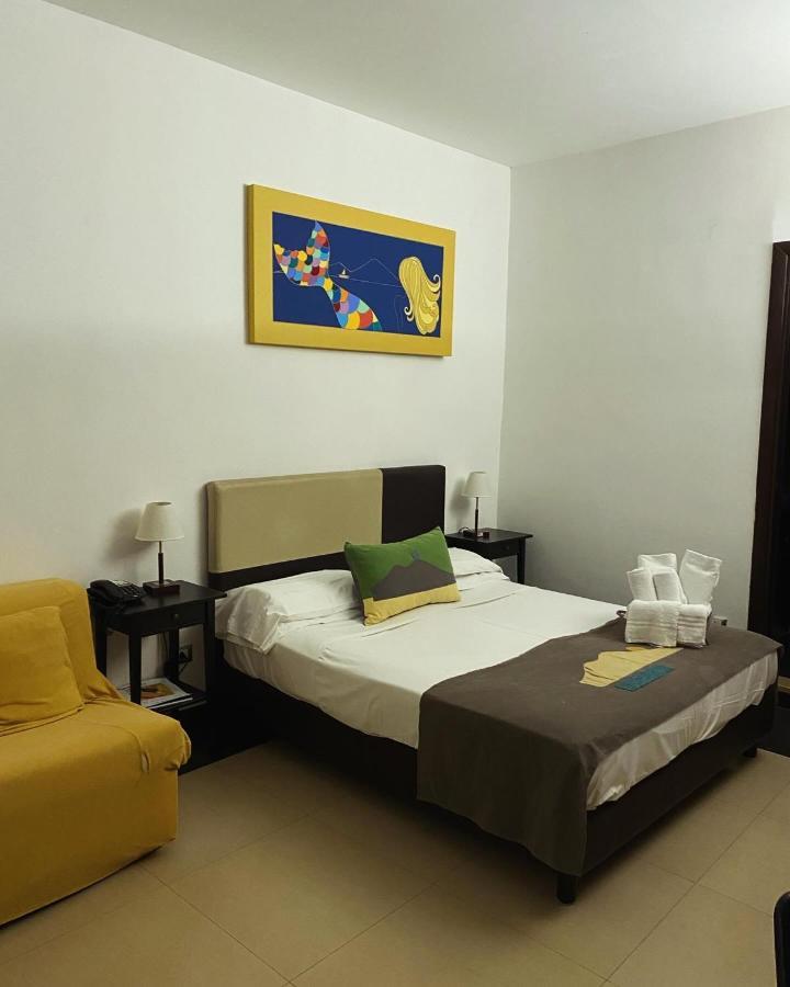 Hotel Plebiscito Aparthotel Napoli Exterior foto