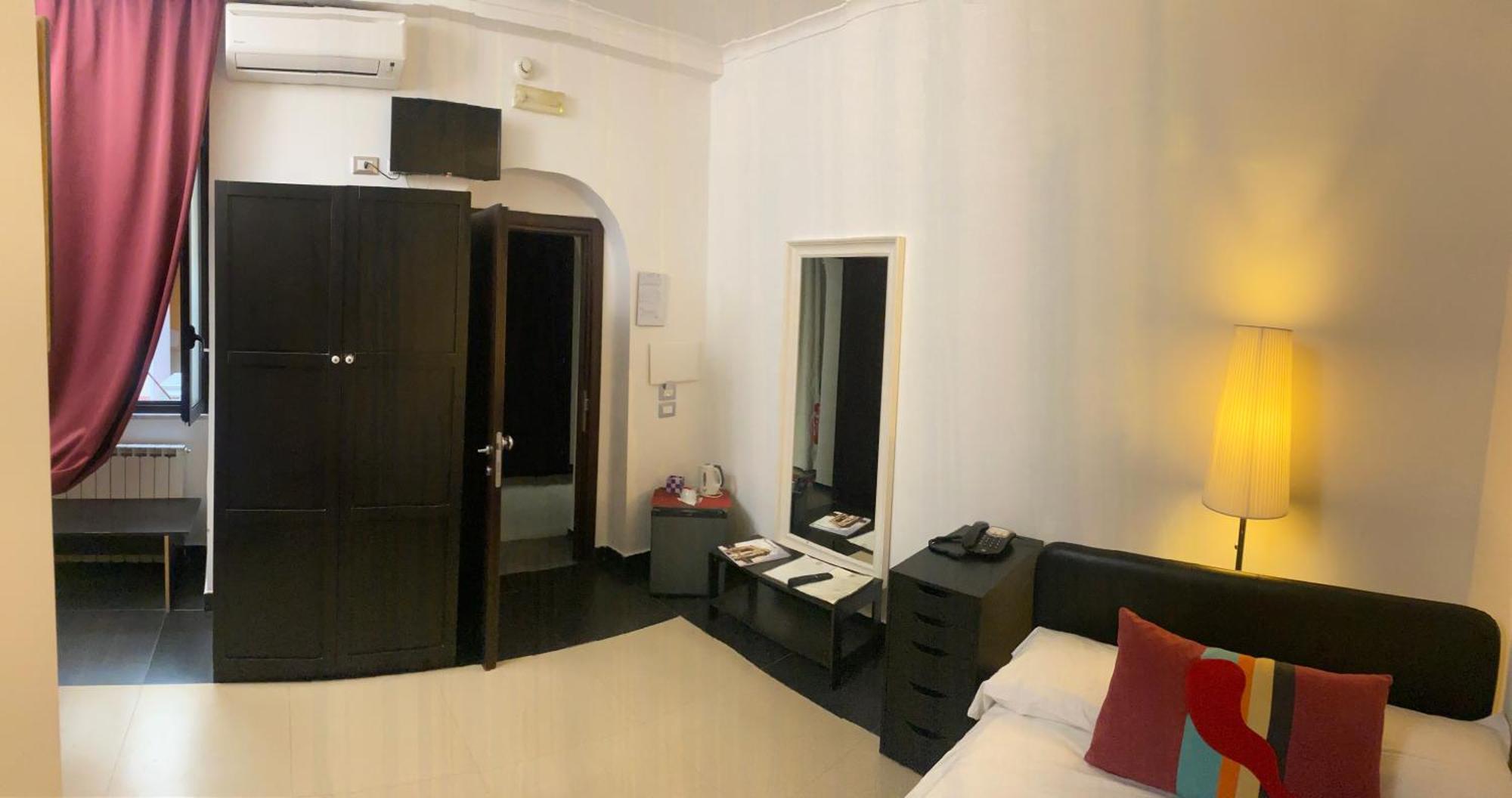 Hotel Plebiscito Aparthotel Napoli Exterior foto