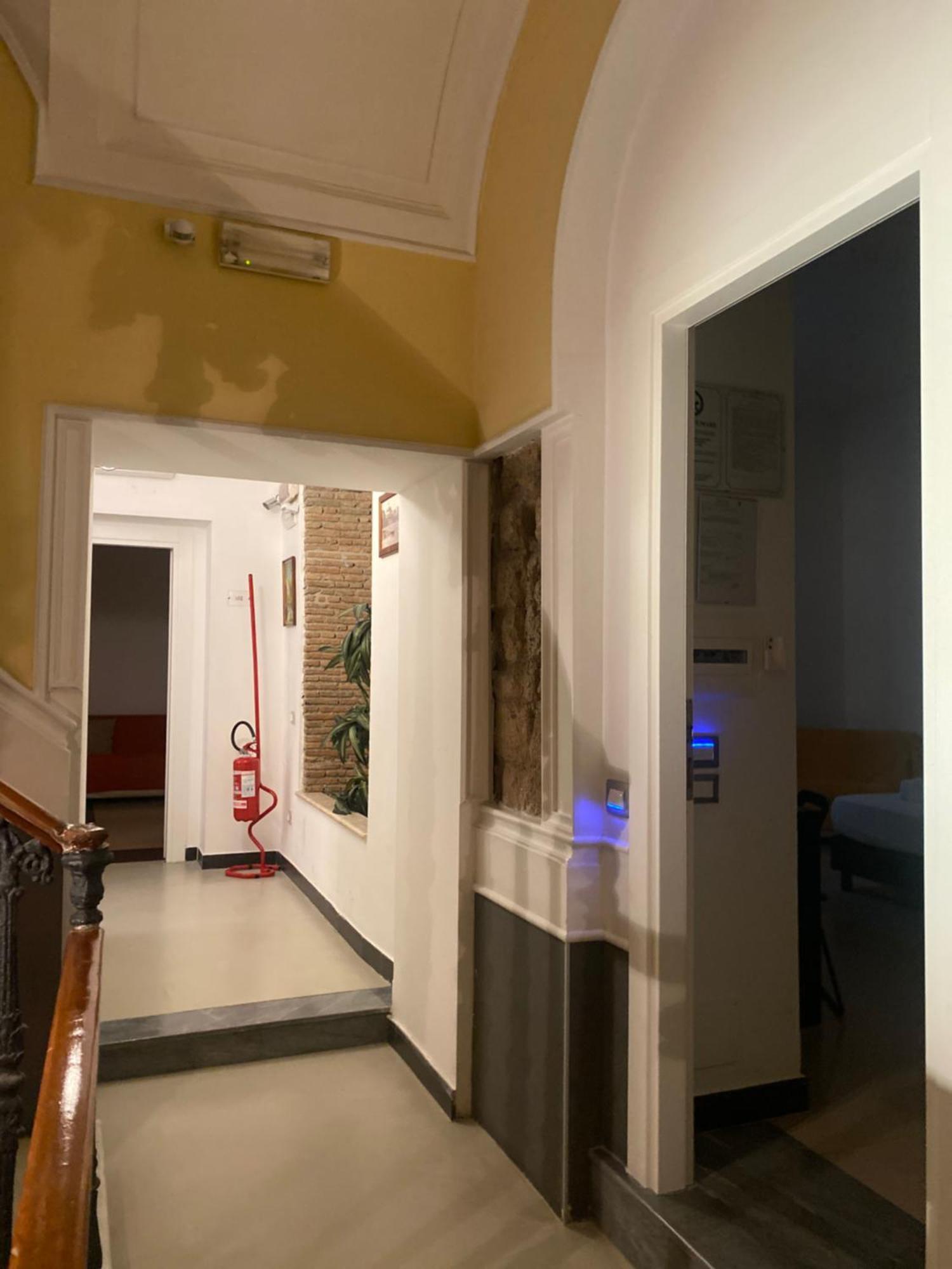 Hotel Plebiscito Aparthotel Napoli Exterior foto